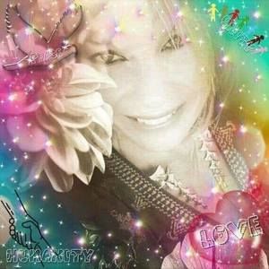 Meet your Posher, Connie